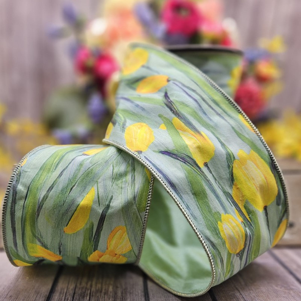 Poplin Watercolor Tulips, Yellow Green Celadon - 4“ x 10yds