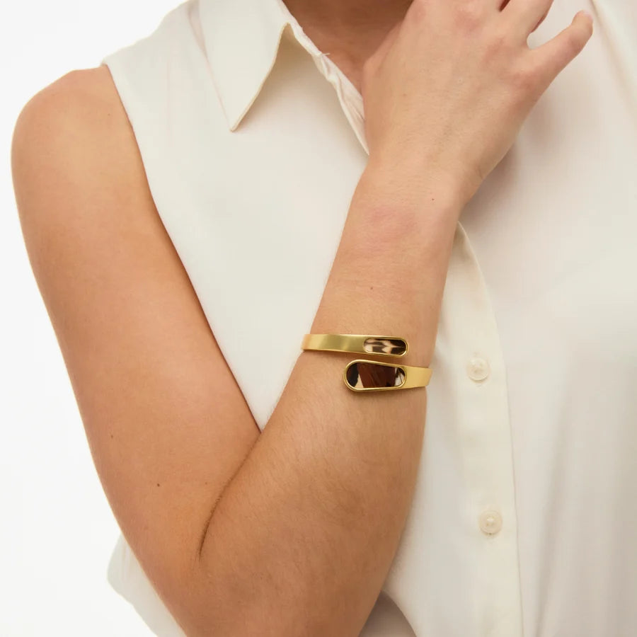 Ari Bezel Hinge Cuff