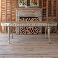 Grand Dining Table
